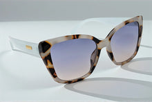 Load image into Gallery viewer, Zara Sunglasses - 2 colours
