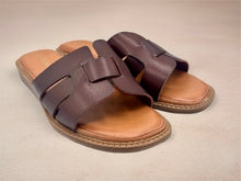 Load image into Gallery viewer, Hannah Sandals - Chocolate brown
