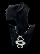 Load image into Gallery viewer, Chloe Necklace - 2 Colours
