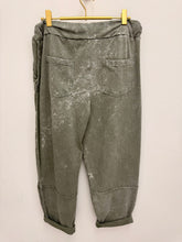 Load image into Gallery viewer, Colleen trousers - 4 colours
