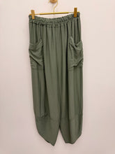 Load image into Gallery viewer, Lorraine trousers - 8 colours
