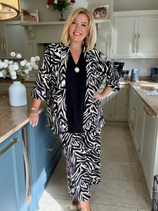 Helen Jacket. DUE BACK IN TOMORROW 27/8. Do your notify me’s