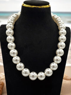 Load image into Gallery viewer, Caitlin Necklace
