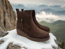 Load image into Gallery viewer, Miley boots
