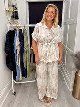 Load image into Gallery viewer, Amanda Co-ord - 6 colours
