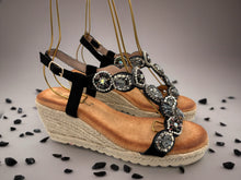 Load image into Gallery viewer, Kylie Wedges - Black
