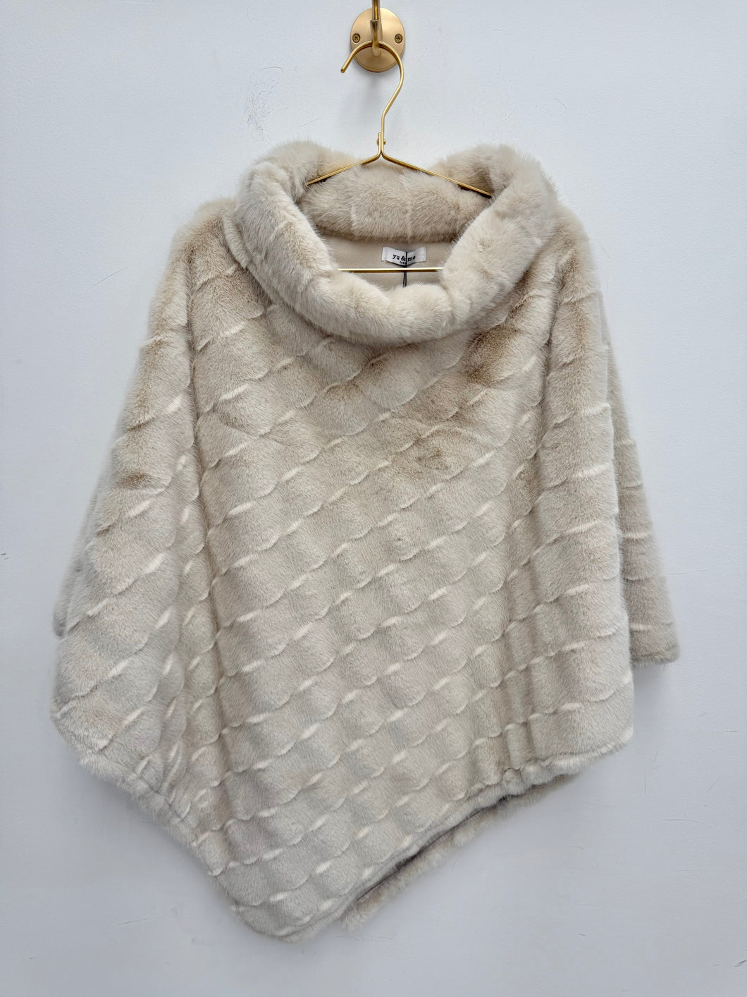 Petra cape - 3 colours