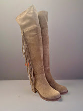 Load image into Gallery viewer, Fay boots - beige
