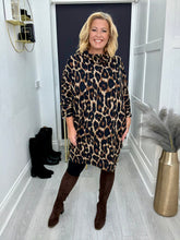 Load image into Gallery viewer, Vanessa dress - 3 sizes. DUE BACK IN TOMORROW! DO YOUR NOTIFY ME’S

