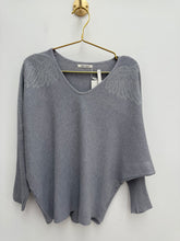 Load image into Gallery viewer, Angel jumper - 4 colours
