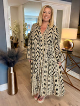 Load image into Gallery viewer, Marcy dress - 2 sizes
