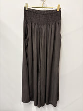 Load image into Gallery viewer, Jilly trousers - 6 colours
