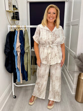 Load image into Gallery viewer, Amanda Co-ord - 6 colours
