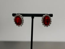 Load image into Gallery viewer, Diane Earrings - 4 colours
