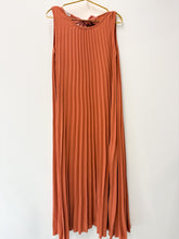 Load image into Gallery viewer, Whitney dress

