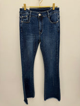 Load image into Gallery viewer, Charlotte jeans
