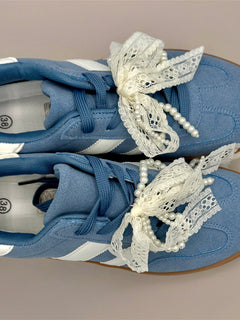 Load image into Gallery viewer, Pearly trainers - Blue
