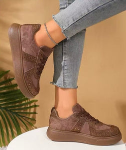 Petra trainers