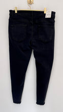 Load image into Gallery viewer, Tegan jeans - black
