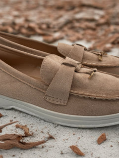 Load image into Gallery viewer, Helen loafers - beige. LAST PAIR
