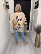 Load image into Gallery viewer, Love top
