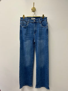 Load image into Gallery viewer, Morgan Jeans - 6 Sizes
