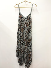 Load image into Gallery viewer, Kim dress - 5 colours
