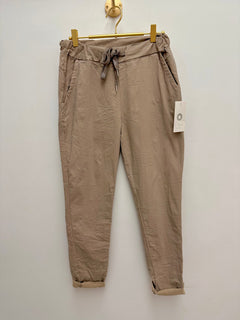 Load image into Gallery viewer, Scarlett magic trousers

