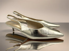 Load image into Gallery viewer, Libby heels - Gold
