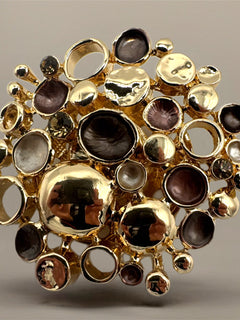 Load image into Gallery viewer, Sophie Magnetic Brooch
