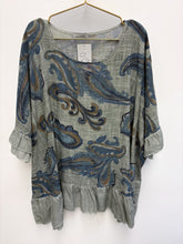 Load image into Gallery viewer, Lorraine top - 5 colours
