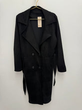 Load image into Gallery viewer, Lara coat - 2 colours
