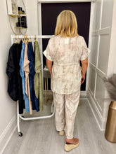 Load image into Gallery viewer, Amanda Co-ord - 6 colours
