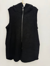 Load image into Gallery viewer, Teddy gilet - 5 colours
