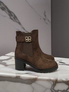 Load image into Gallery viewer, Vicky Boots - Chocolate Brown
