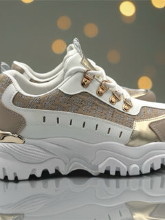 Load image into Gallery viewer, Jordan trainers

