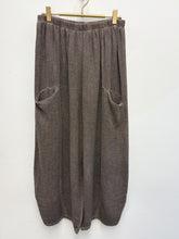 Load image into Gallery viewer, Patsy trousers - 10 colours
