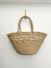 Load image into Gallery viewer, Molly Basket Bag
