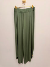Load image into Gallery viewer, Alice trousers - 7 colours
