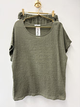 Load image into Gallery viewer, Safi co-ord- 10 colours
