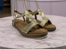Load image into Gallery viewer, Charlotte sandals - gold
