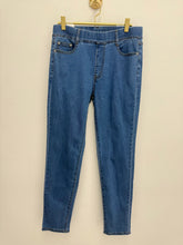Load image into Gallery viewer, Nancy jeans
