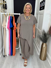 Load image into Gallery viewer, Chloe Co-ord - 7 colours
