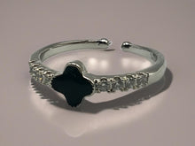 Load image into Gallery viewer, Clover Leaf Ring - 2 Colours
