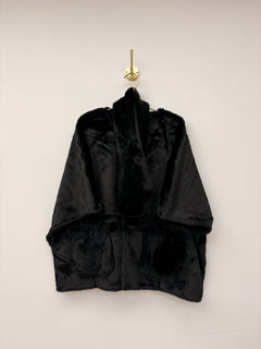 Load image into Gallery viewer, Nancy Cape &amp; Scarf Set

