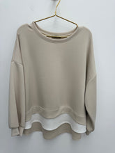 Load image into Gallery viewer, Vicky top - 6 colours
