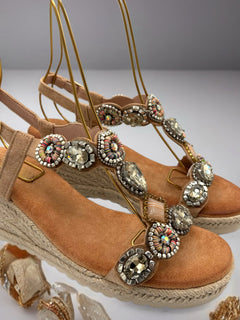 Load image into Gallery viewer, Kylie Wedges - Beige

