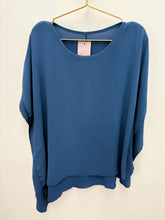 Load image into Gallery viewer, Lynne top - 11 colours
