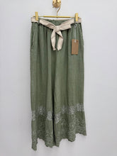 Load image into Gallery viewer, Fay trousers - 6 colours
