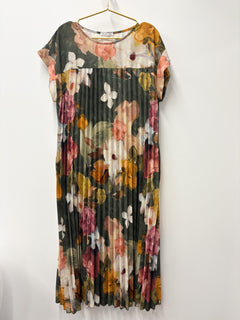 Load image into Gallery viewer, Wendy dress
